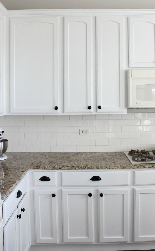 HOW TO PAINT YOUR KITCHEN CABINETS WHITE